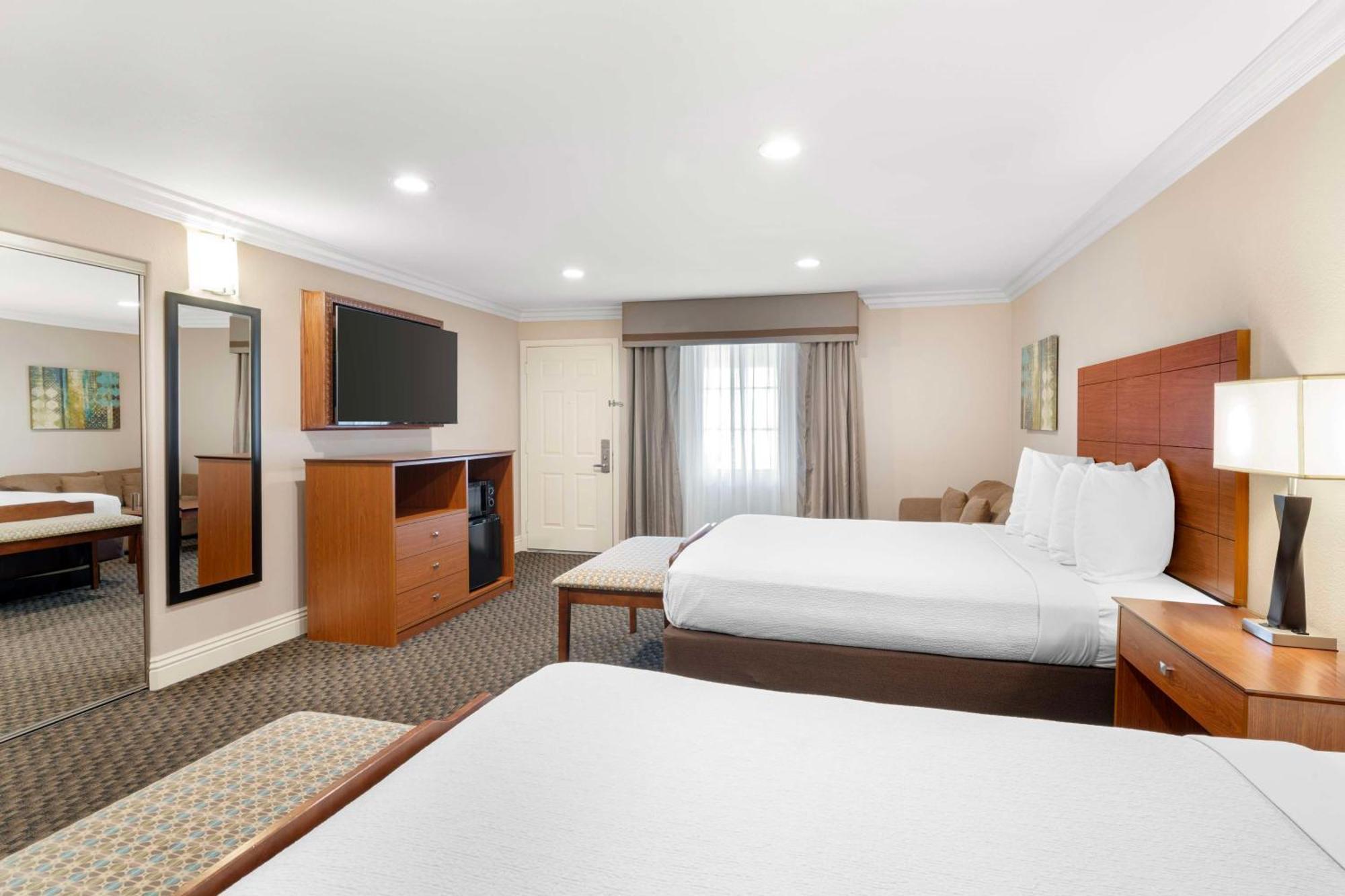 Best Western Oxnard Inn Екстериор снимка