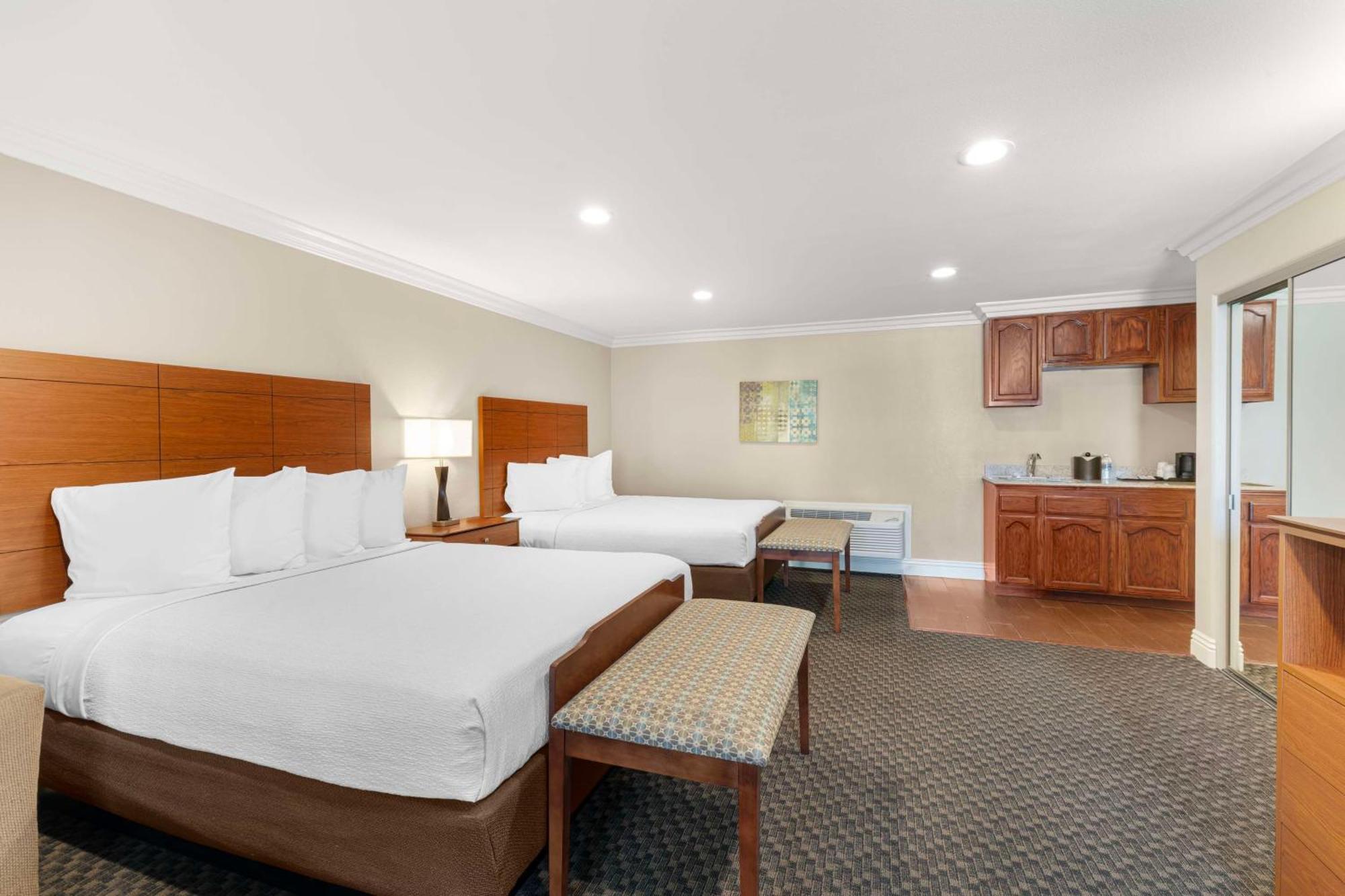 Best Western Oxnard Inn Екстериор снимка