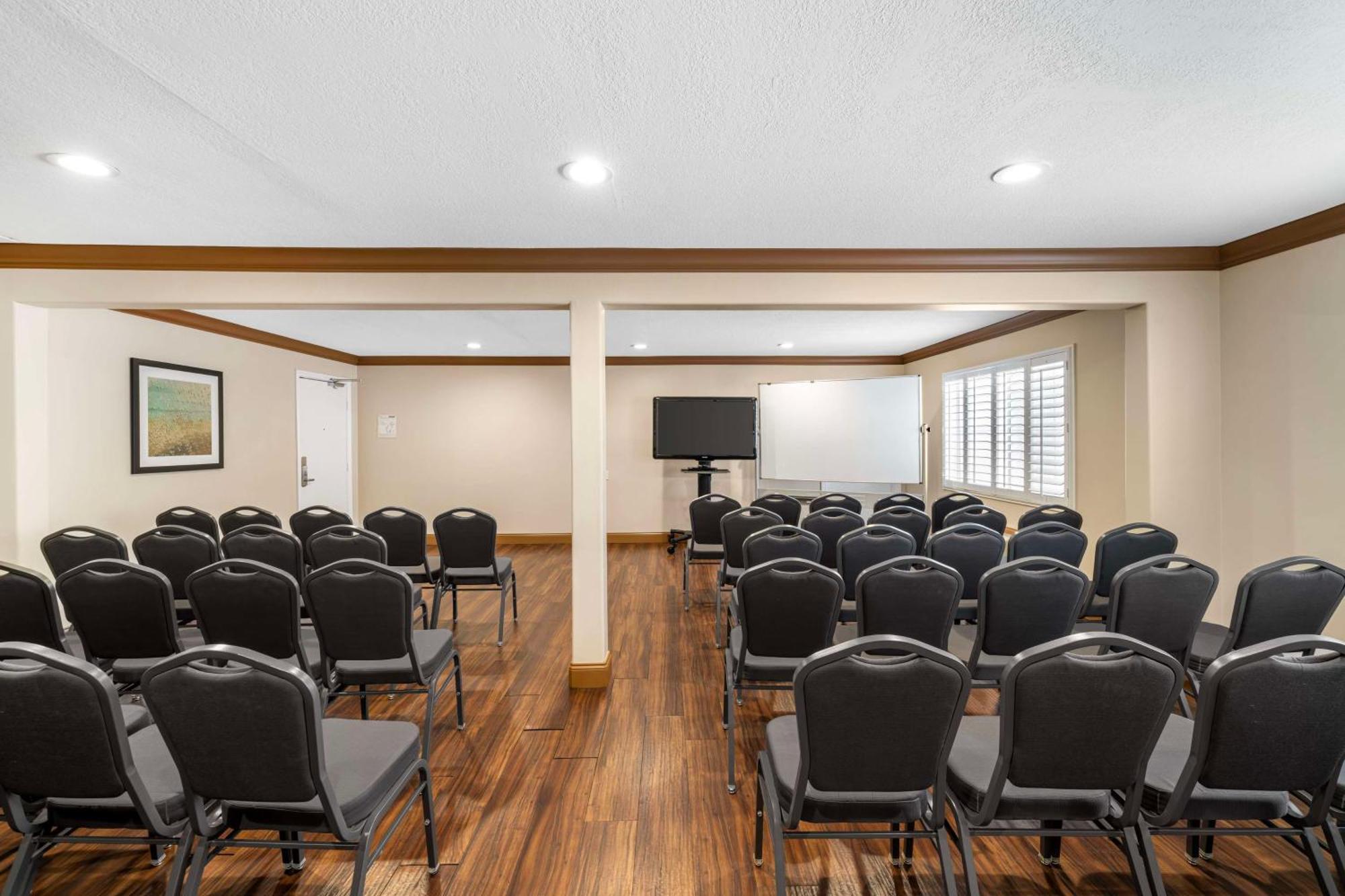 Best Western Oxnard Inn Екстериор снимка